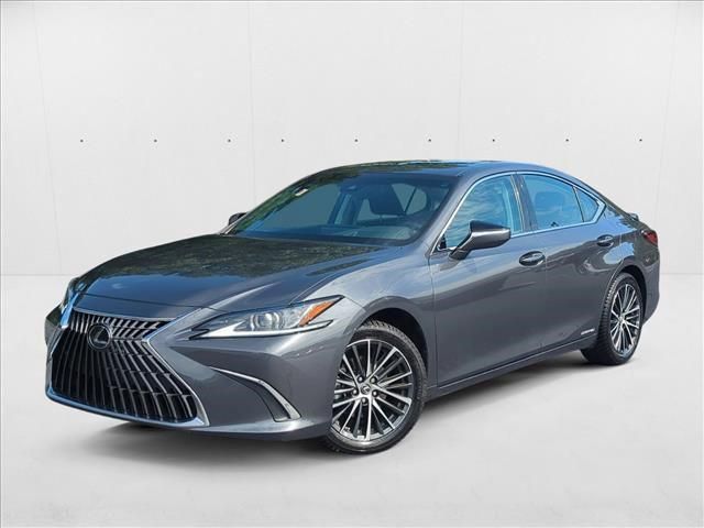 2022 Lexus ES 300h