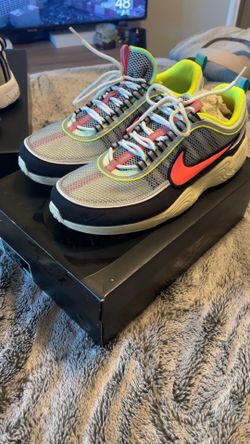 Nike spiridon volt
