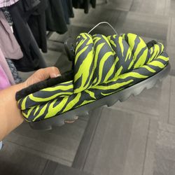 New Slides UGG Size 8 