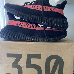 YEEZY 350 