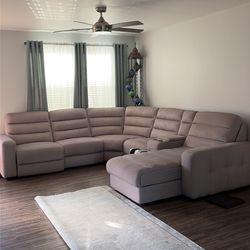 Beautiful Microfiber Sectional w/2 reclining parts