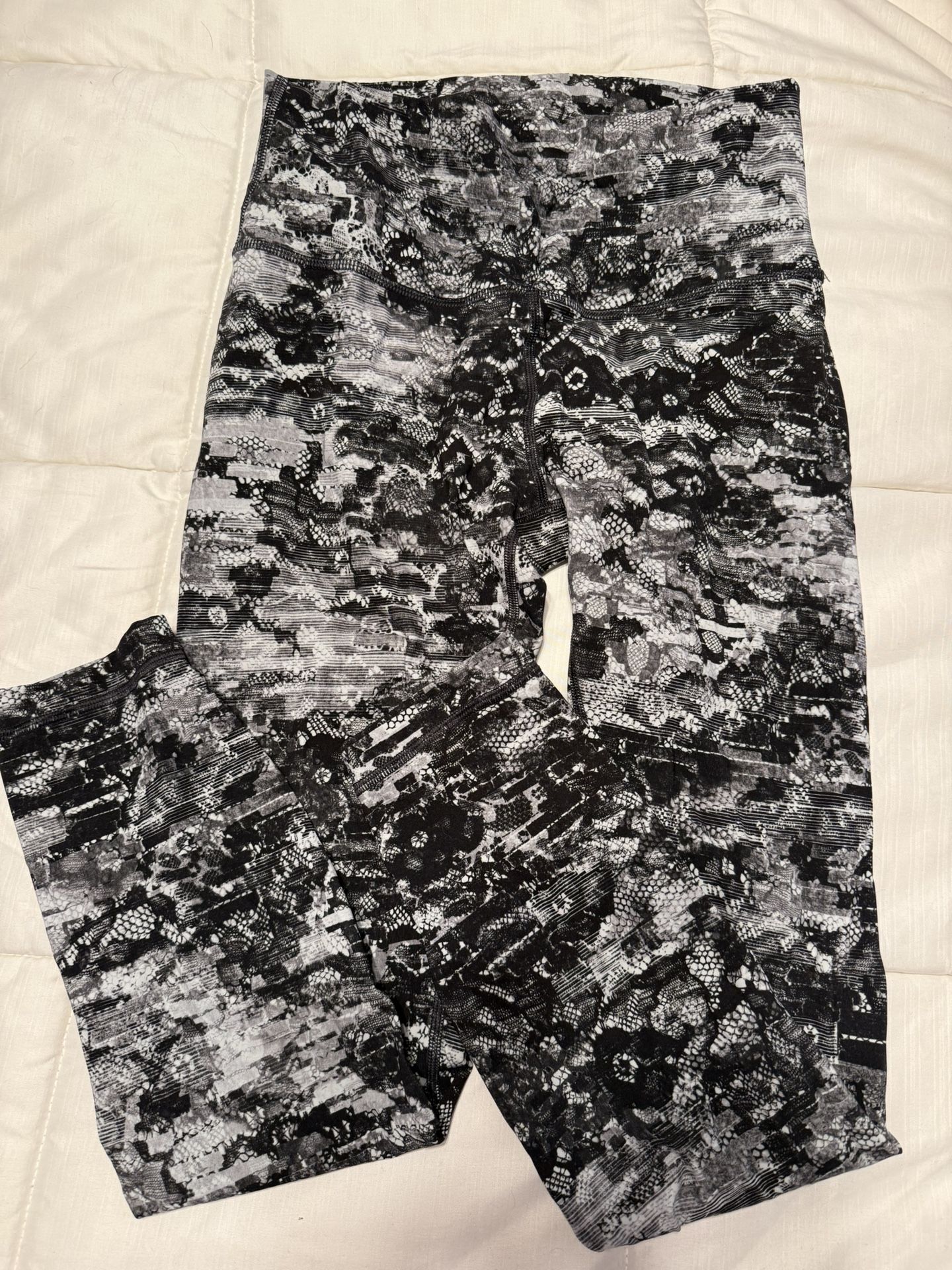 Size 6 Lululemon Leggings