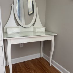 Make Up Drawer And Wall Mirror 