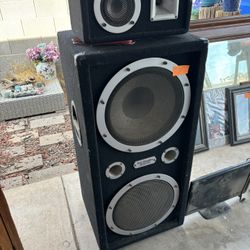 Pro Studio Dual 15”Speakers