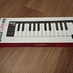 *UNUSED* Akai LPK25 USB Midi Controller Keyboard in Box
