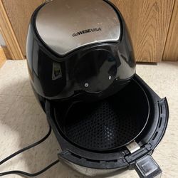 4 Qt Airfryer for Pickup/Dropoff Around Mid September 