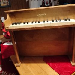 Jaymar Wood Children's Toy Piano 25 Keys 1940s Vintage Made In The USA Works Good