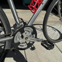 Bicicleta de aluminio en perfectas condiciones
