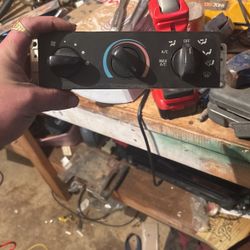 CLIMATE CONTROL unit AC Heat 95-11 OEM