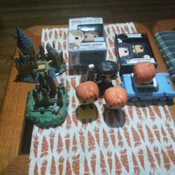 Lot Of Harry Potter Funko Pop. 8 Pcs Total  Pop 59 Gilderoy Nib W/ Vinyl Protector Pin #12  Bellatrix, Ron Weasley W/ Howling (OBO)