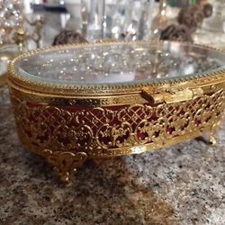 Vintage Matson Gold Ormolu Oval Rose Jewelry TRINKET Box RED Velvet GLASS 7 3/4”