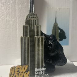 King Kong On Empire State Building ( Statue Size 2’x2’ )