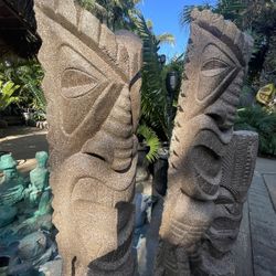 Tiki Statue