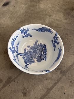 Blue and White Porcelain Bowl - Bird Floral Pattern