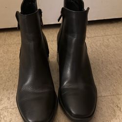 Anne Klein Iflex Ankle Boots (Size 8)