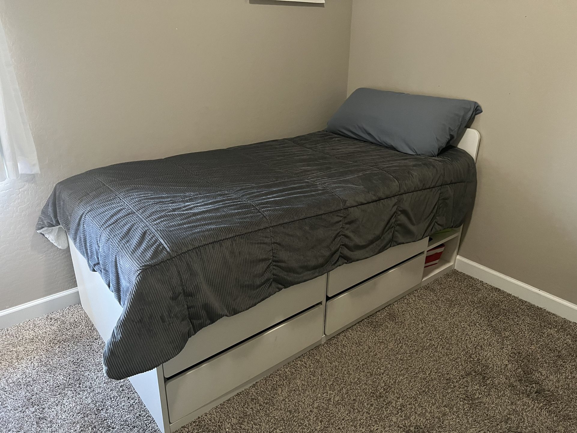 Twin Platform Bed with Four Drawers and Cubbies