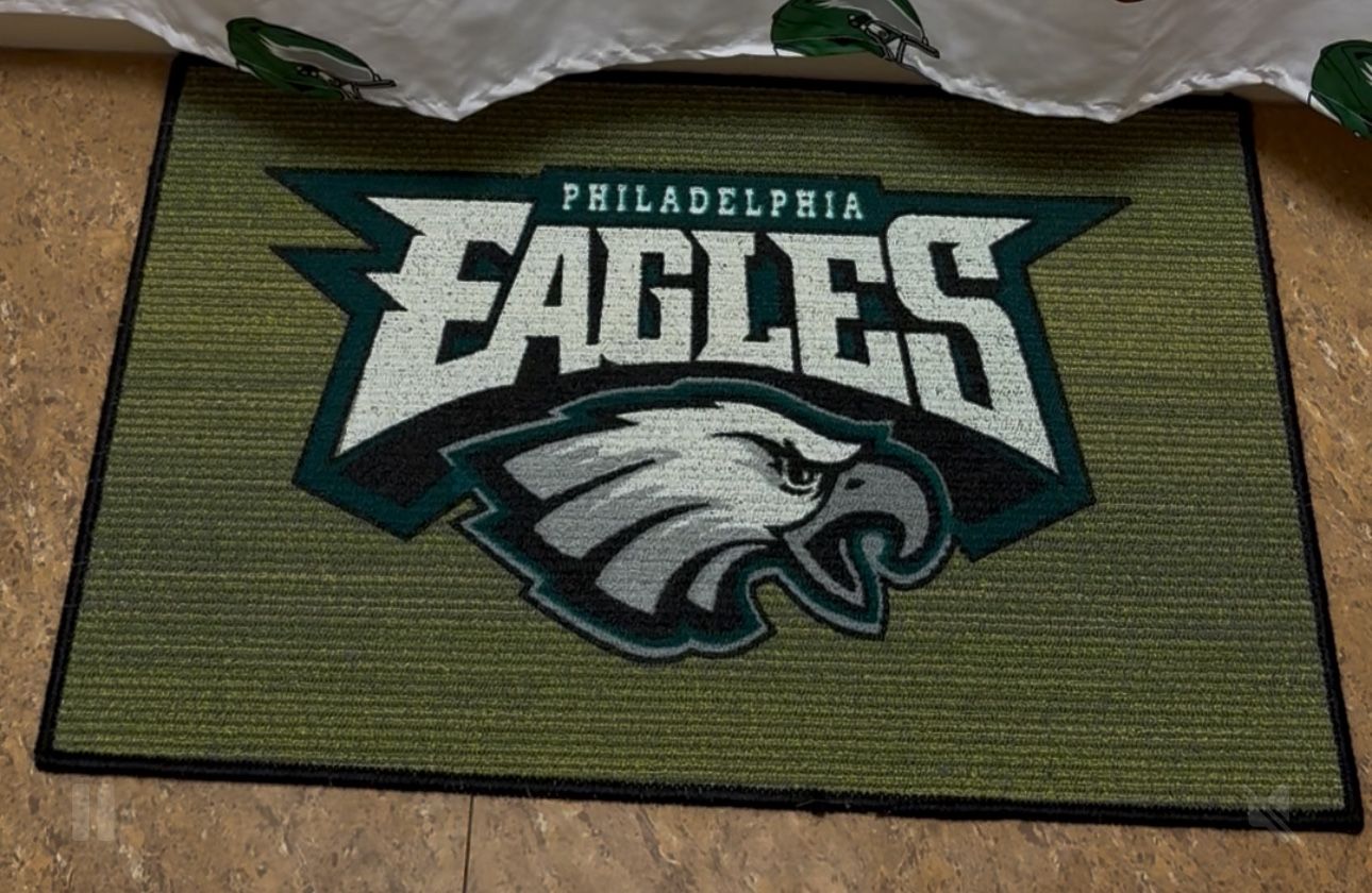 EAGLES RUG