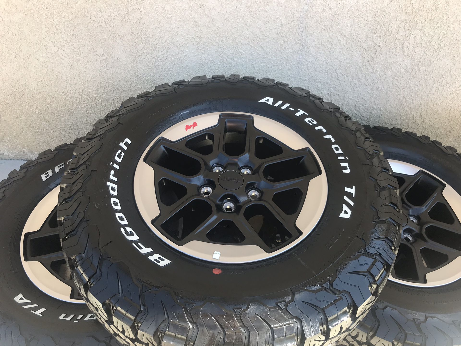 2019 Jeep Rubicon JL wheels & Tires
