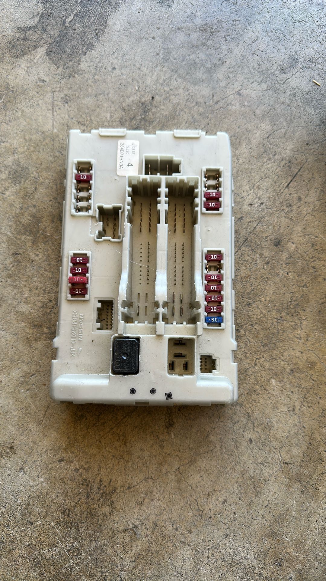 Nissan 350z Infiniti G35 IPDM fuse Box Part