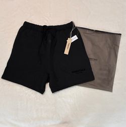 Essentials Shorts