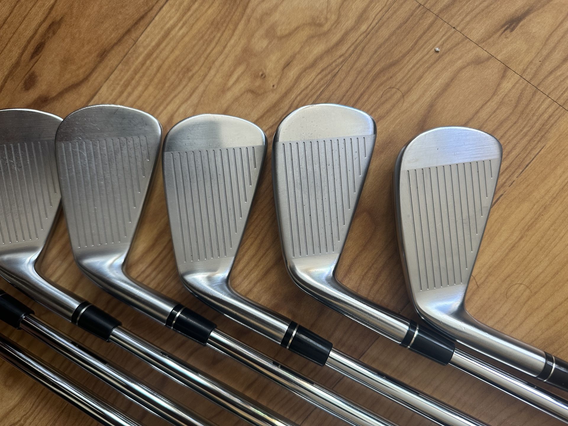 TaylorMade P790 Iron Set 4 PW * LIKE NEW * for Sale in San Diego, CA OfferUp