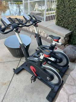 Life Fitness Ic4 Indoor Cycle 