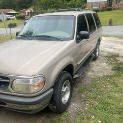 1998 Ford Explorer