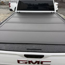 Bak Flip MX4 TS For GMC/chevy 6’9” Bed 