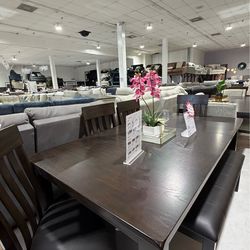 Haddigan Dining Set by Ashley’s