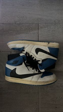 Travis Scott Jordan 1’s
