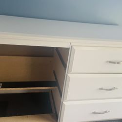 Full Size Bedroom Set (mattress Not Included)