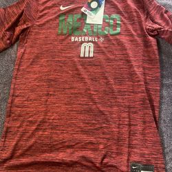 NWT Men’s Mexico Baseball Shirt Large