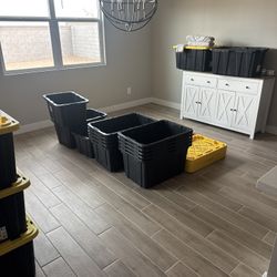 27 Gallon Plastic Bins For Storage/Moving