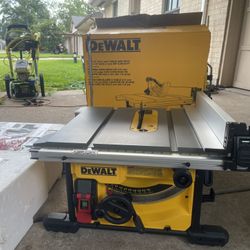 DEWALT Table Saw for Josites, 8-1/4 Inch, 15 Amp (DWE7485)