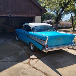 57 Chevy 2dr H T BelAir Turquoise/Ivory