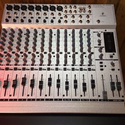 Behringer 20 Channel 4-Bus Mixing Console