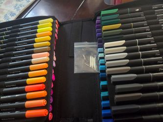 JusArt binder with markers