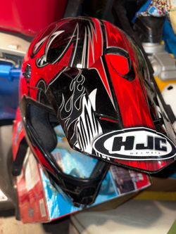 GC youth large helmet   Location posted
