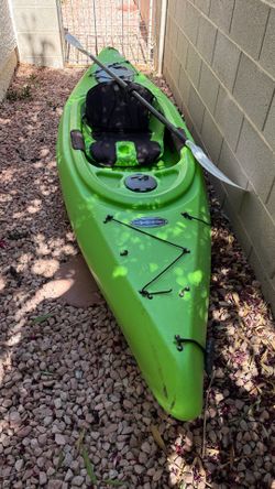 2 Kayaks