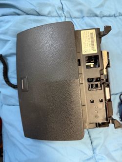 Mercedes Benz stock radio c300