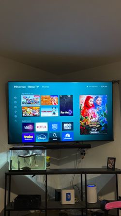 Hisense 75" Class H5 Series QLED 4K  UHD Roku Smart TV (75
