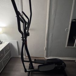 YOSUDA ELLIPTICAL WALKING MACHINE
