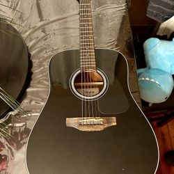 Takamine G Series GD30CE Dreadnought Cutaway Acoustic-Electric Guitar Gloss Black