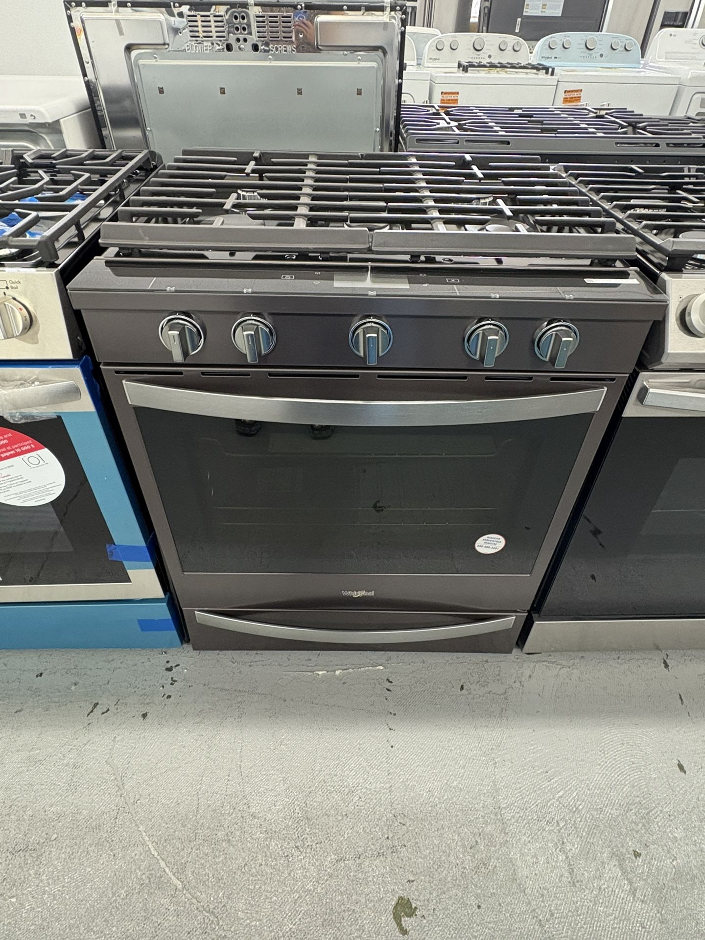 Whirlpool 30” Slide In Smart Air Fry Range / 1 Years Warranty