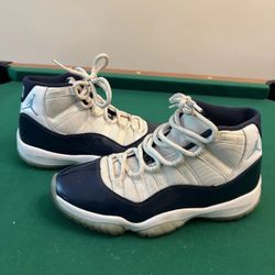 Air Jordan 11 Retro Win Like 82 Men Size 8.5 White Blue Shoes 378037-123