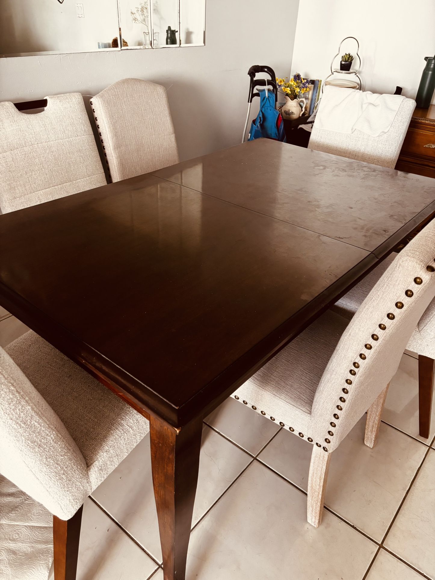 Dinning Table