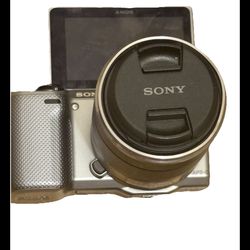 Sony Model NEX-5R Gray Digital Camera+ Lens,charger,batteries+ w/LowerPro Bag