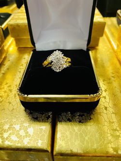 Diamond 10k Gold Cluster Cocktail Ring size 7.5