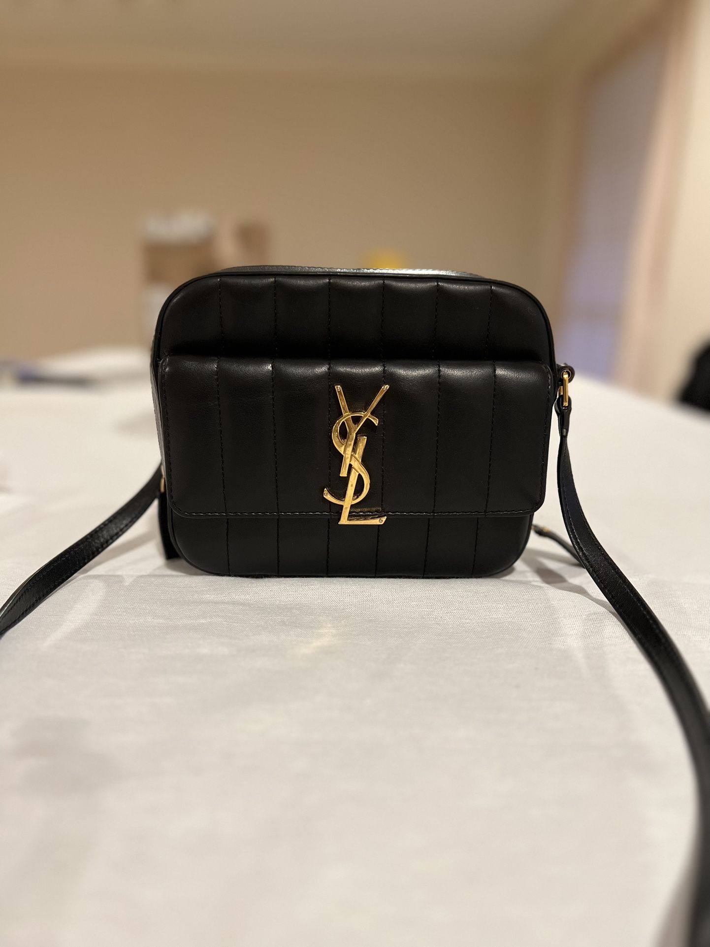 Saint Laurent Vicky Black Camera Bag in Quilted Patent Leather