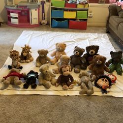 Lot 2 of 16 Stuff Animals / Plushies